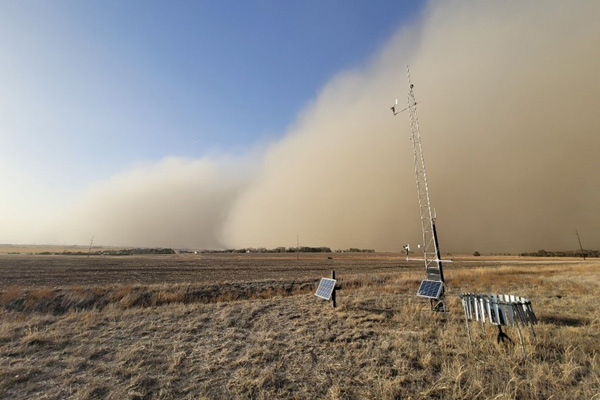 A wind blowing in the skyDescription automatically generated